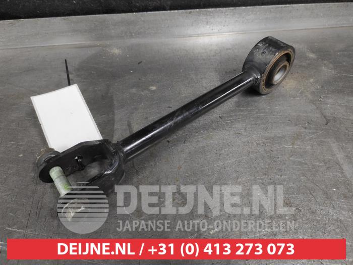 Nissan Qashqai Querlenker rechts hinten O628780