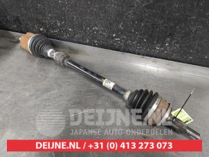 Gebruikte Homokineetas links-voor Nissan Qashqai (J12) 1.5 VC-T e-Power 16V Prijs € 250,00 Margeregeling aangeboden door V.Deijne Jap.Auto-onderdelen BV