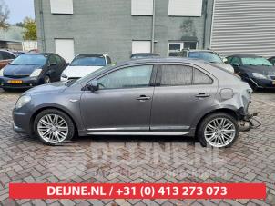 Suzuki Kizashi Portier 4Deurs links-voor O628861 foto 3
