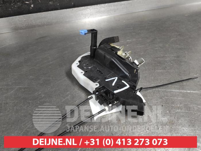 Nissan X-Trail Türschlossmechanik 4-türig links vorne O628816