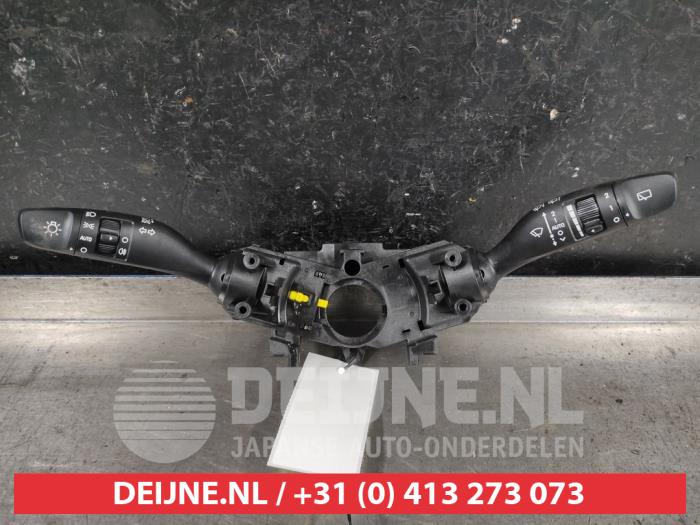 Hyundai Bayon Steering column stalk O629044