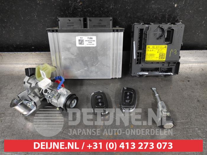Computer Motormanagement van een Hyundai Bayon 1.0 T-GDI 12V Mild Hybrid 48V 2022