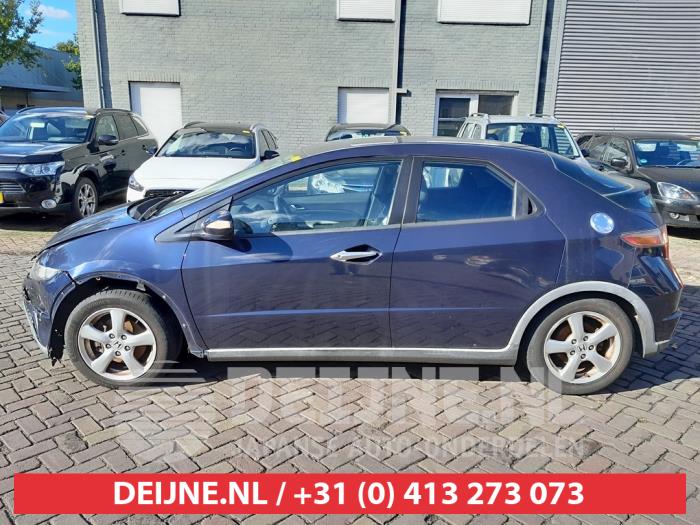 Honda Civic Tür 4-türig links hinten O629065