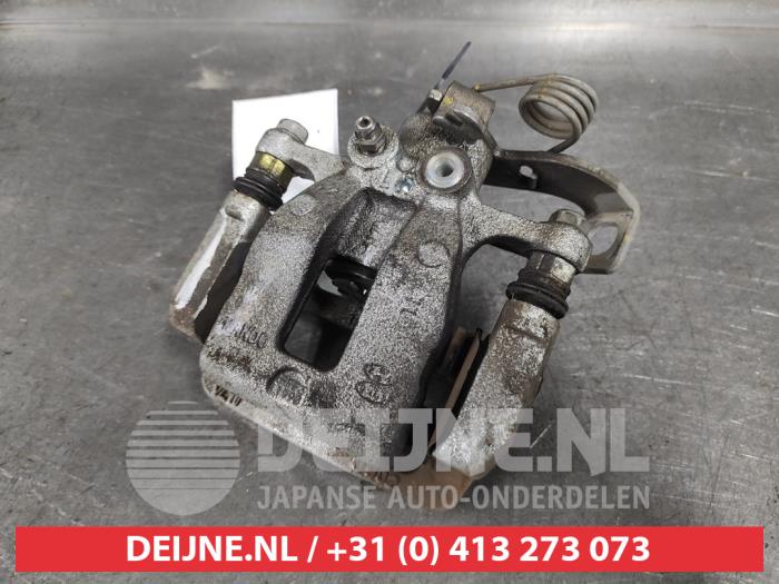 Remklauw (Tang) links-achter van een Hyundai Bayon 1.0 T-GDI 12V Mild Hybrid 48V 2022