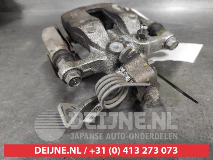 Remklauw (Tang) links-achter van een Hyundai Bayon 1.0 T-GDI 12V Mild Hybrid 48V 2022