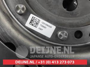 Nissan Qashqai Schwungrad O629501 foto 2