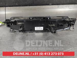 Lexus CT 200h Heater control panel O629542 photo 2