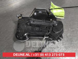 Honda Civic Door lock mechanism 4-door, front left O629560 photo 3