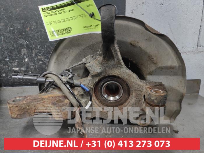 Mitsubishi ASX Fusee rechts-voor O629691