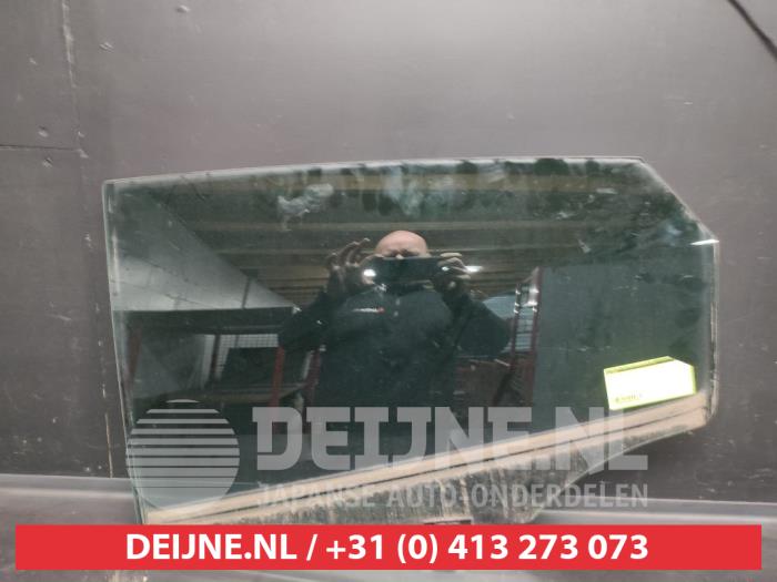 Hyundai IX35 Portierruit 4Deurs links-achter O629798
