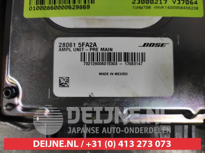 Nissan Micra Radio versterker O629869