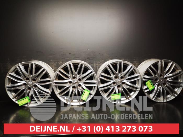 Suzuki Kizashi Set of wheels O629892