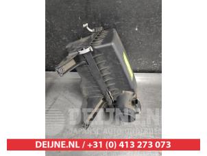 Gebruikte Luchtfilterhuis Suzuki Kizashi (FRE/FRF) 2.4 16V Prijs € 50,00 Margeregeling aangeboden door V.Deijne Jap.Auto-onderdelen BV