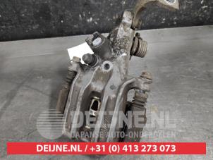 Suzuki Kizashi Rear brake calliper, right O629980 photo 2