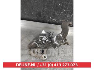 Suzuki Kizashi Bremszange links hinten O629979 foto 2