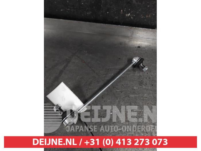Suzuki Kizashi Anti-roll bar guide O629970