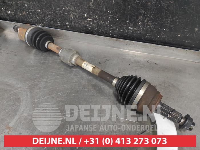Kia Ceed Aandrijfas links-voor O630057
