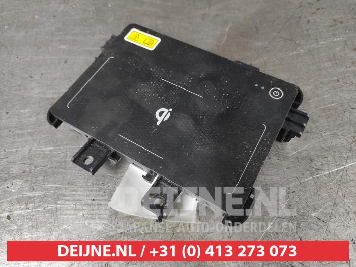 Honda Civic Drahtloses Ladegerät O630111