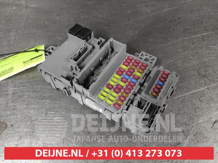 Honda Civic Fuse box O630114
