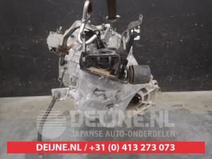 Toyota Yaris Versnellingsbak O630165 foto 3