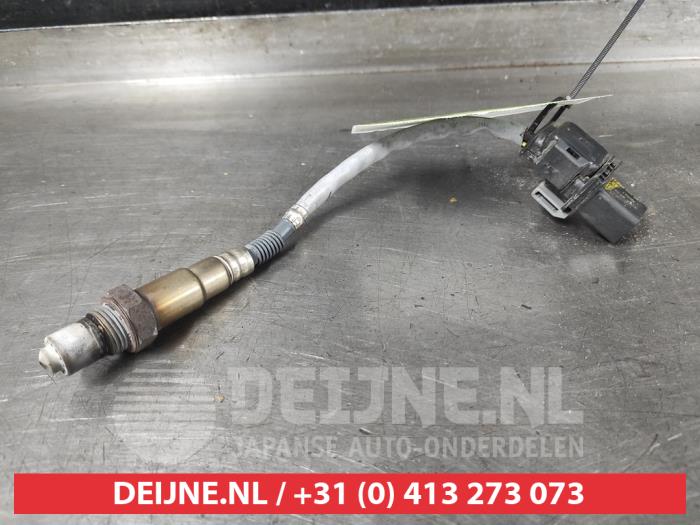 Gebruikte Lambda Sonde Honda Civic (FK6/7/8/9) 1.0i VTEC Turbo 12V Prijs € 35,00 Margeregeling aangeboden door V.Deijne Jap.Auto-onderdelen BV