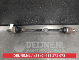 Gebruikte Steekas rechts-voor Honda Civic (FK/FN) 1.4 i-Dsi Prijs € 75,00 Margeregeling aangeboden door V.Deijne Jap.Auto-onderdelen BV