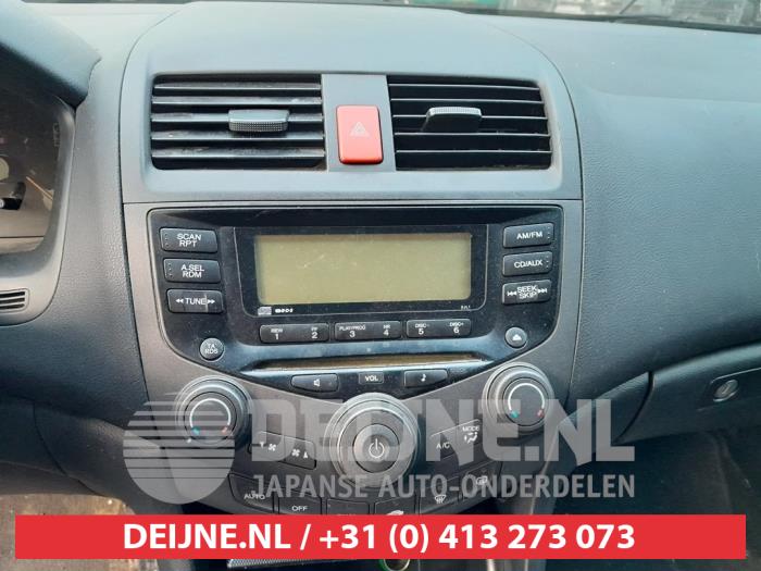 Honda Accord Radio O630552