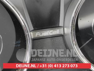 Hyundai IX35 Odometer KM O630424 photo 2