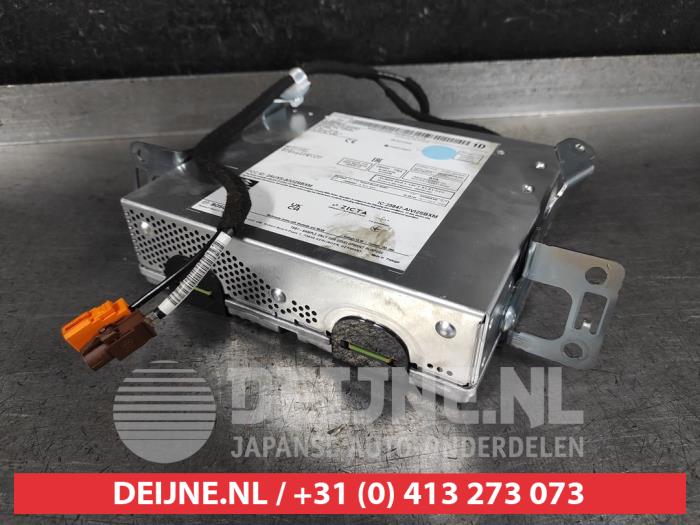 Nissan Qashqai Regelunit Multi Media O630632