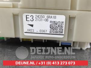 Nissan Qashqai Sicherungskasten O630635 foto 3