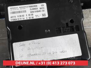 Nissan Qashqai Climatronic module O630669 photo 2