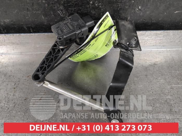 Nissan Qashqai Xenon hoogteregelaar O630678