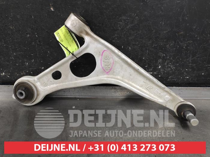 Nissan Qashqai Querlenker unten rechts vorne O630705