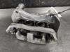 Nissan Qashqai (J12) 1.5 VC-T e-Power 16V Remklauw (Tang) links-voor