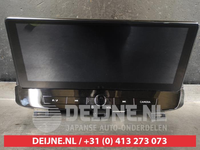 Nissan Qashqai Displays Multi Media Anzeige O630759