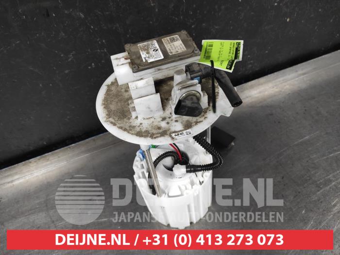 Gebruikte Tank element Pomp Kia Sportage (NQ5E) 1.6 T-GDI MEHV 48V Prijs € 175,00 Margeregeling aangeboden door V.Deijne Jap.Auto-onderdelen BV