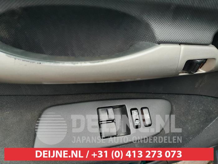 Toyota Auris Combischakelaar ramen O630905