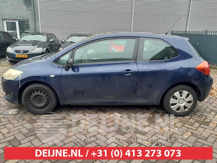 Toyota Auris Door window 2-door, left O630907