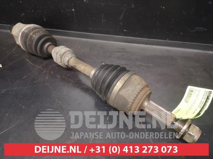 Mitsubishi Lancer Aandrijfas links-voor O630967