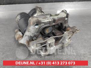 Gebruikte Remklauw (Tang) rechts-achter Mazda CX-30 (DM) 2.0 e-SkyActiv X 186 M Hybrid 16V Prijs op aanvraag aangeboden door V.Deijne Jap.Auto-onderdelen BV