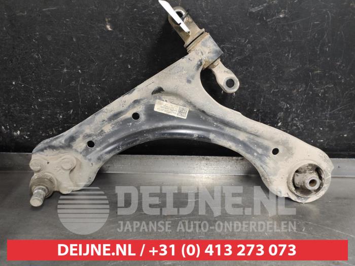 Kia Sportage Front lower wishbone, left O631334