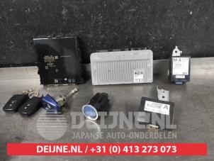 Toyota Auris Engine management computer O631658 photo 2