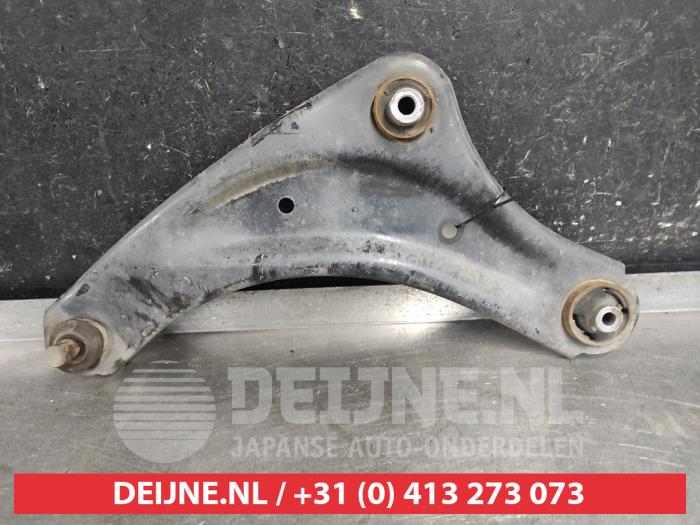Nissan Juke Draagarm onder links-voor O631838