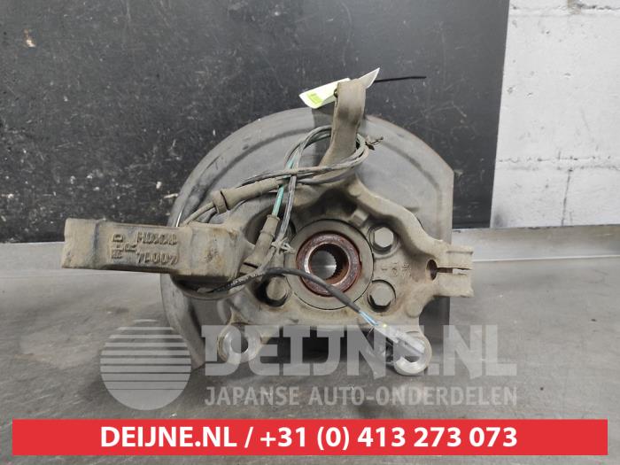 Nissan Juke Fusee rechts-voor O631844
