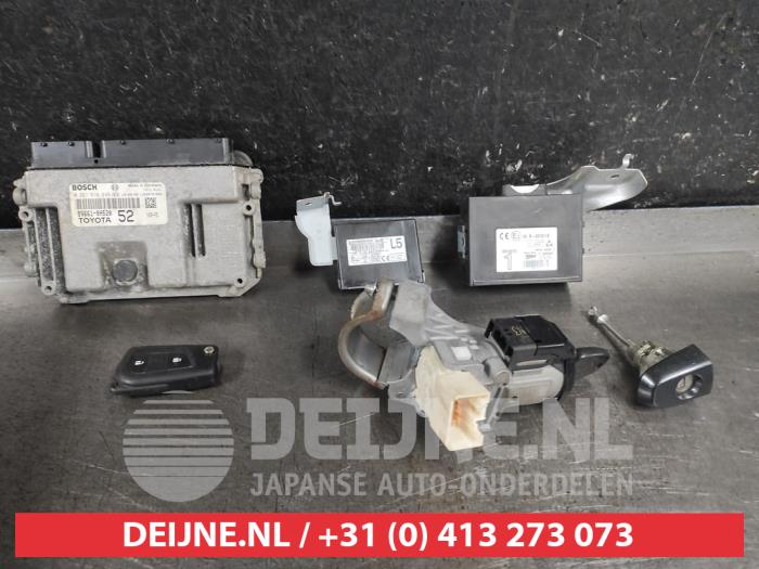 Toyota Aygo Kontaktslot+Sleutel O631908