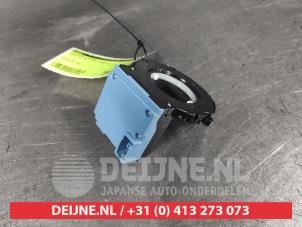 Gebruikte Gier sensor Lexus RX (L1) 450h V6 24V VVT-i 4x2 Prijs € 50,00 Margeregeling aangeboden door V.Deijne Jap.Auto-onderdelen BV