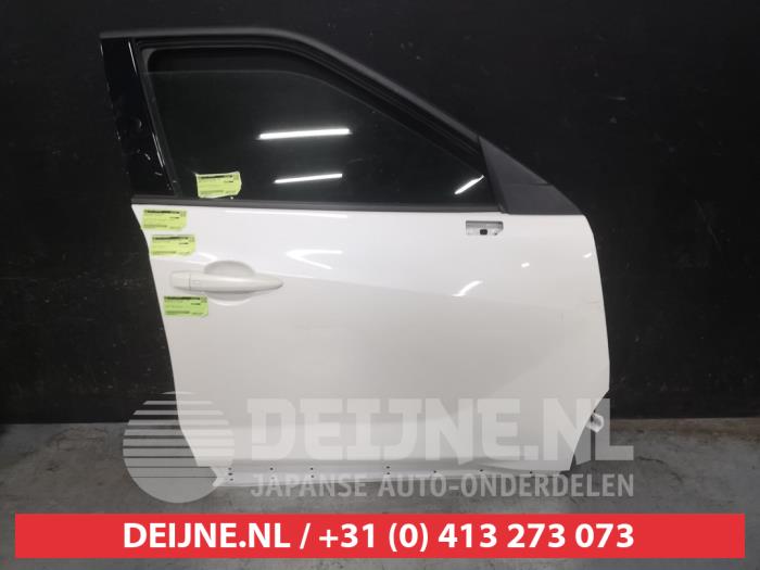 Nissan Juke Tür 4-türig rechts vorne O631968