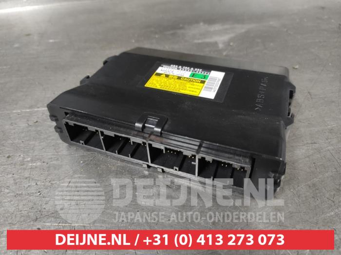 ABS Computer van een Lexus RX (L1) 450h V6 24V VVT-i 4x2 2010