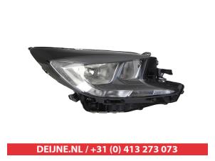 Nieuwe Koplamp rechts Toyota Aygo X Prijs € 145,12 Inclusief btw aangeboden door V.Deijne Jap.Auto-onderdelen BV