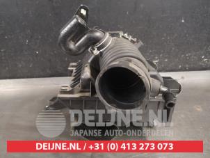 Gebruikte Luchtfilterhuis Lexus RX (L1) 450h V6 24V VVT-i 4x2 Prijs € 50,00 Margeregeling aangeboden door V.Deijne Jap.Auto-onderdelen BV